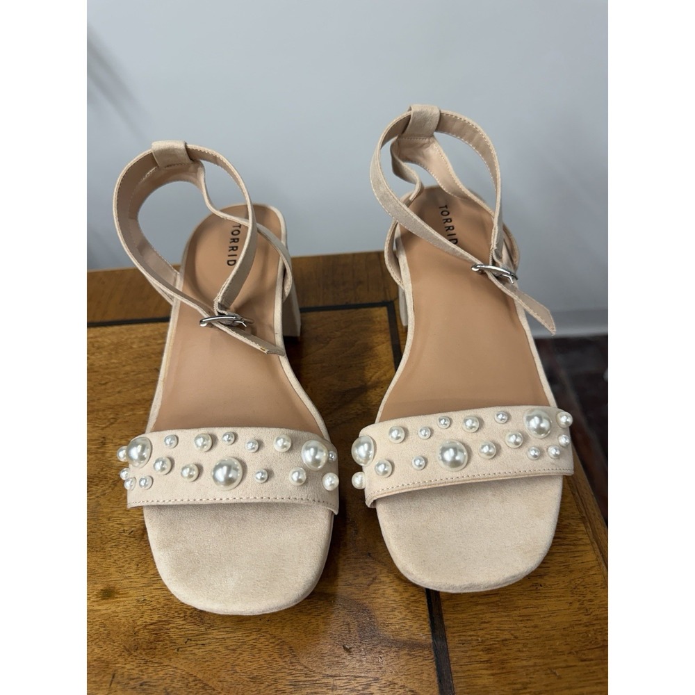 New Torrid Women's 8 WW Pearl Soft Pink Nude Chunky Platform Block Heels Bratz - Picture 2 of 6
